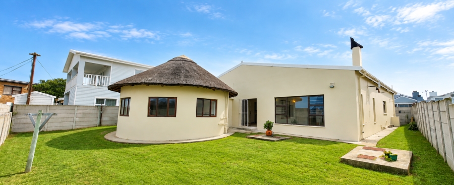 3 Bedroom Property for Sale in Franskraal Western Cape